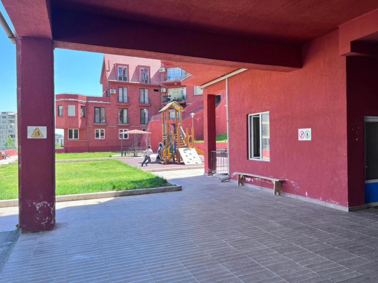 Cozy Apartment In Vake تبليسي المظهر الخارجي الصورة